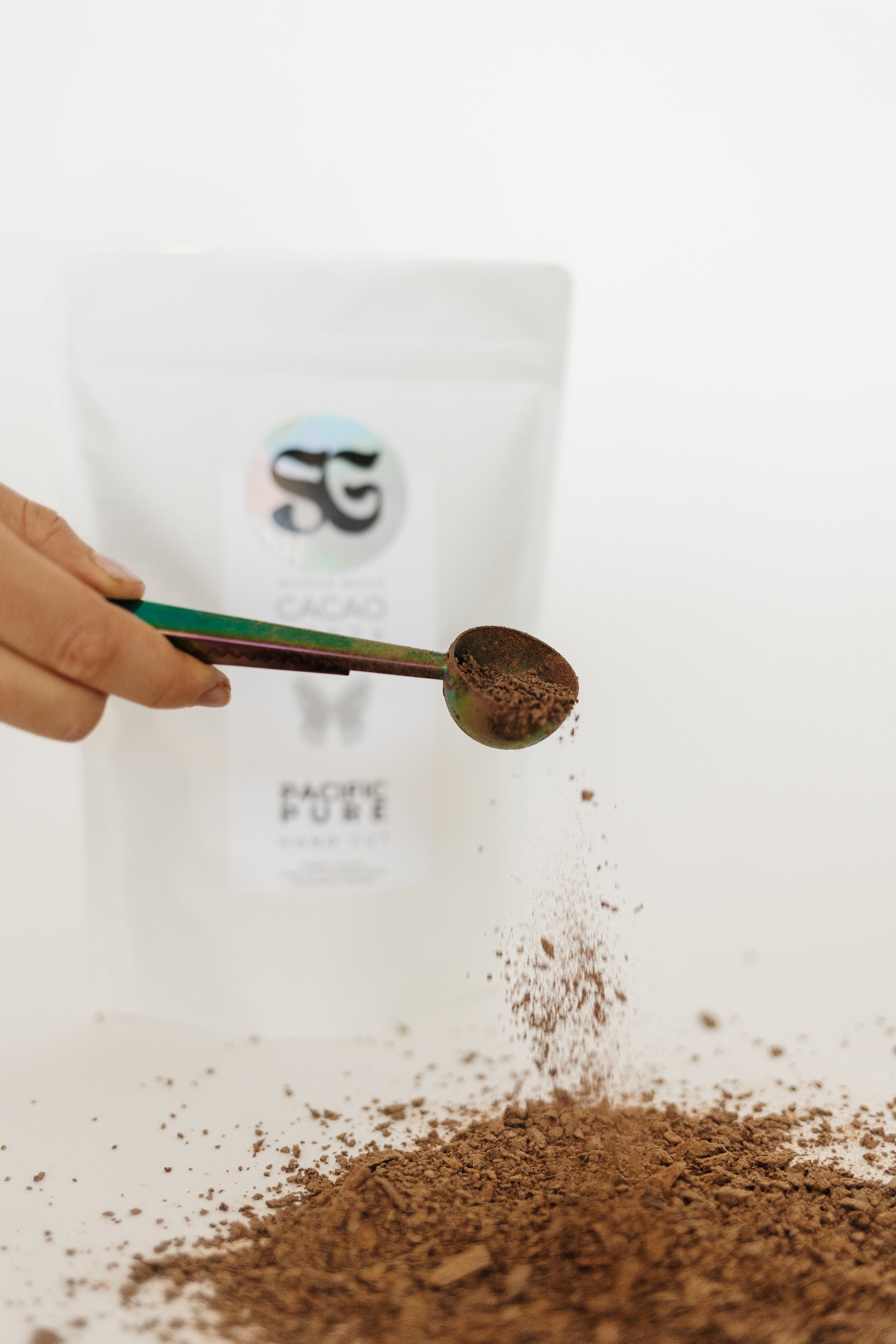 convenience of premium pre-shaved cacao – the easiest way to enjoy rich, ceremonial-grade cacao without the hassle of chopping. Our ready-to-use cacao flakes are made from ethically sourced cacao beans, ideal for your morning ritual, cacao ceremony, or daily wellness routine. Melt effortlessly for hot cacao drinks, blend into smoothies, or add to your plant-based recipes. Perfect for busy mornings, health-conscious consumers, and lovers of organic, minimally processed superfoods. Sustainably packaged, 